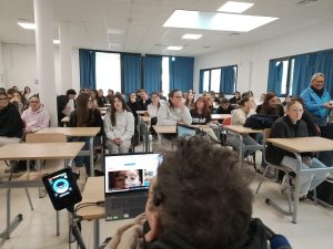 Durante una charla en un instituto de Brest (Francia) en mayo de 2025
